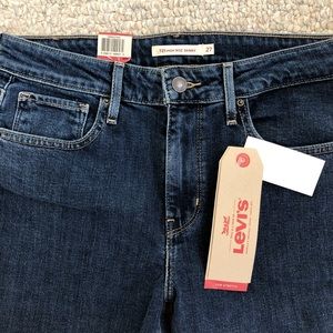 NWT Levi’s 721 High Rise Skinny Jeans Dark Wash